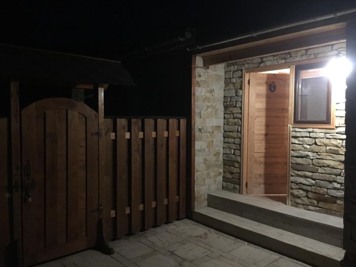 Эко Отель "Золотая Подкова" Sharhorod Exterior foto